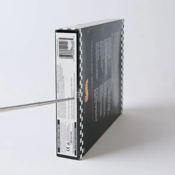 Hot Wheels 1998 Special Edition Racing Series II Toys R Us 50 Years SEALED 8 car - Picture 7 of 8